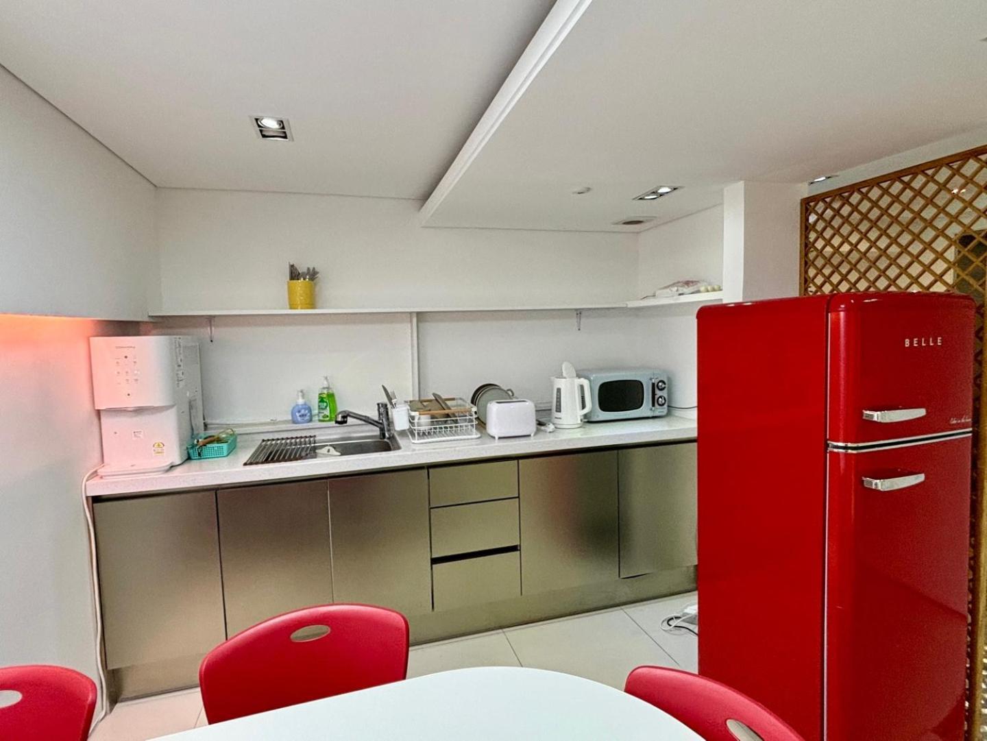 Look Home Guesthouse Сеул Екстериор снимка